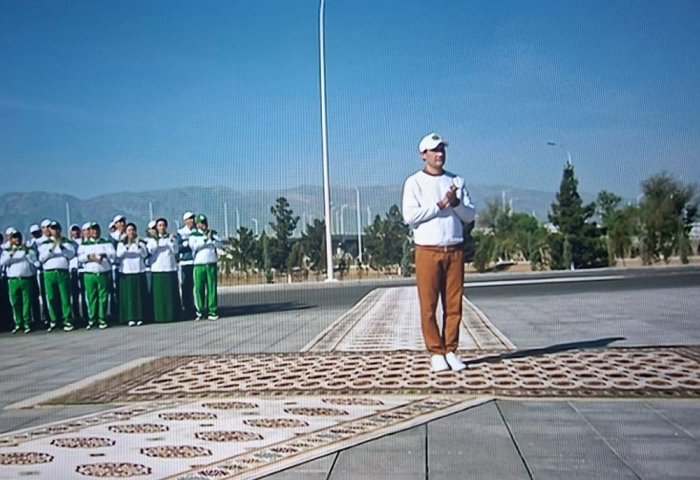 Türkmenistanyň Prezidenti Bedew baýramy mynasybetli geçirilen çärelere gatnaşdy