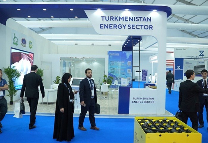 Türkmenistan Abu-Dabidäki “ADIPEC-2024” sergisinde iri maýa goýum taslamalaryny tanyşdyrdy