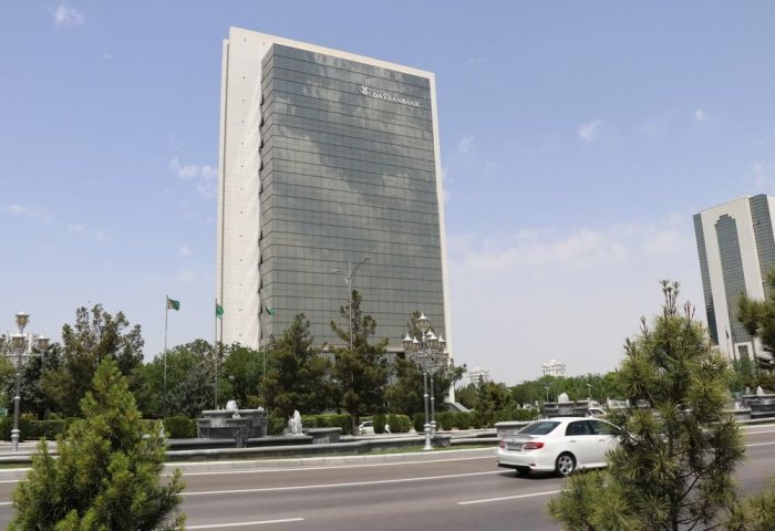 Türkmenistan bankaların sağladıkları toplam kredi miktarı 85 milyar manata yaklaştı