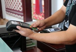 Ýanwar-mart: Türkmenistanda nagt däl pul dolanyşygy 5,2 milliard manatdan geçdi
