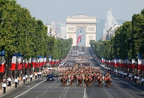 Turkmen President Congratulates French People on Bastille Day