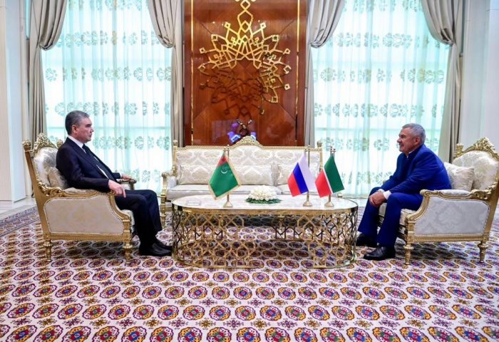 Gurbanguly Berdimuhamedow LLDC maslahatynyň çäklerinde Tatarystanyň Baştutany bilen duşuşdy