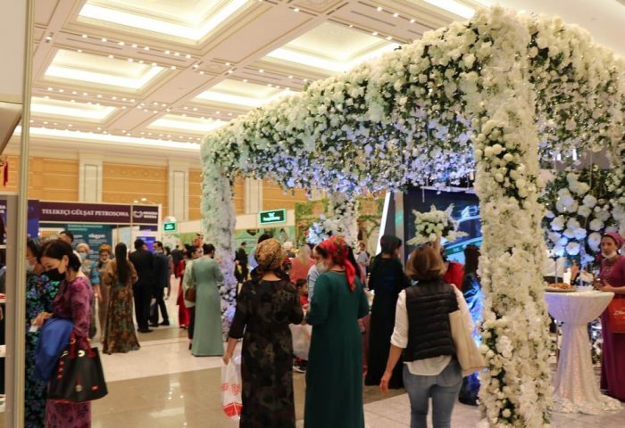 В Ашхабаде начала работу выставка туркменских предпринимателей