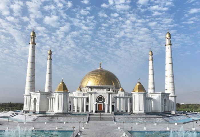 Türkmen gurluşyk kompaniýalary Azerbaýjanda metjit gurmak boýunça bäsleşige çagyrylýar Türkmen gurluşyk kompaniýalary Azerbaýjanda metjit gurmak boýunça bäsleşige çagyrylýar