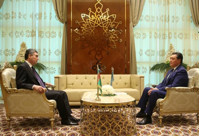 Türkmenistanyň Prezidenti Gazagystanyň Premýer-ministrini kabul etdi