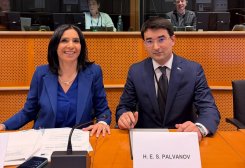 Посол Туркменистана провёл брифинг в Европейском парламенте