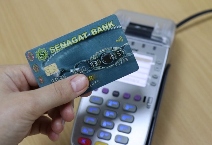 Туркменские банки внедряют бесконтактные платежные технологии 