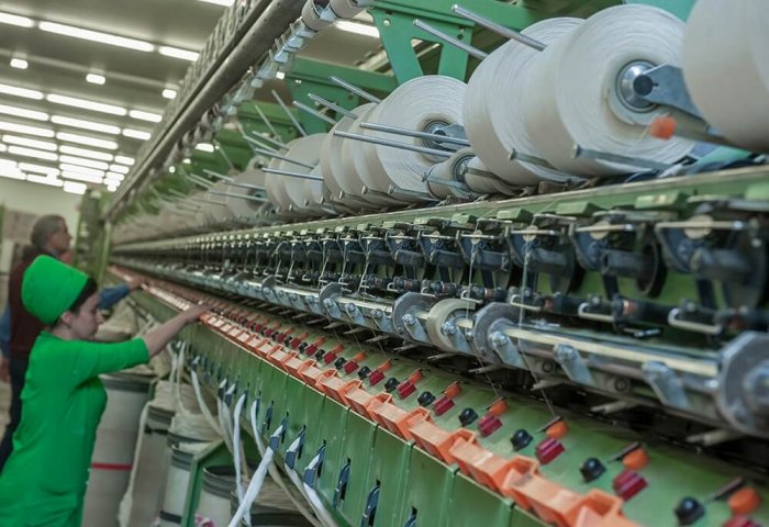 Yabancı iş adamları Türkmenistan’da üretilen tekstil ürünlerini satın aldılar