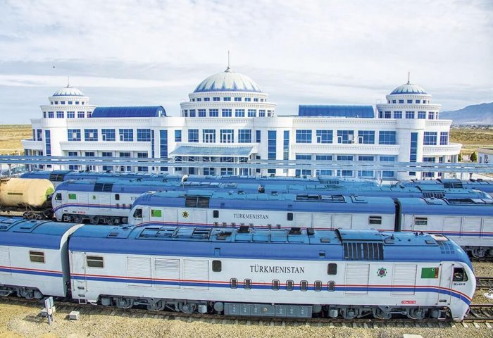 Туркменистан и Афганистан обсудили совместные железнодорожные проекты