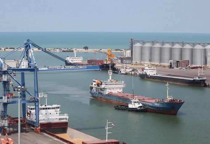 Turkmenistan, Iran Mull Increase of Cargo Flows in Caspian Sea