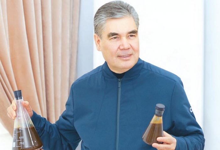 Туркменский лидер ознакомился с разработкой месторождения Узынада