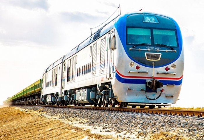 Agencies Operate Transport Services in Turkmenistan