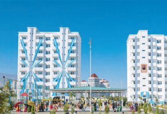 Новые жилые дома и поселки открылись ко Дню Независимости Туркменистана