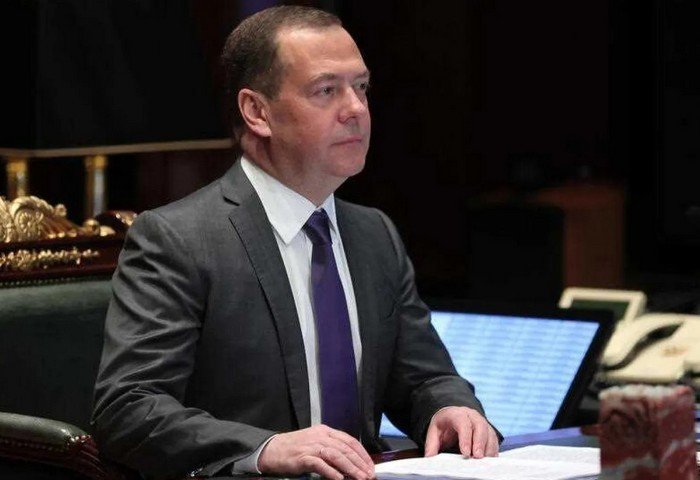 Medvedev: Türkmenistan ile Rusya, işbirliğinin tüm alanlarında önemli sonuçlar kazandı