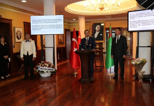 Aşkabat’taki Türkiye Büyükelçilik Rezidansı’nda Zafer Bayramı vesilesiyle resepsiyon verildi