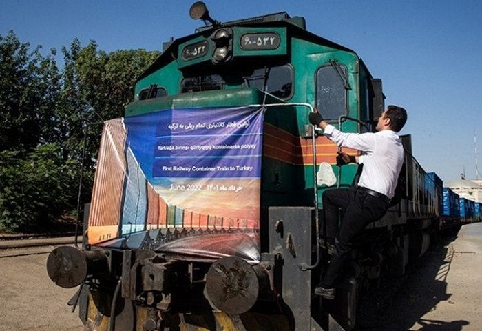 İlk Türkiye-Kazakistan yük treni Türkmenistan topraklarından geçti