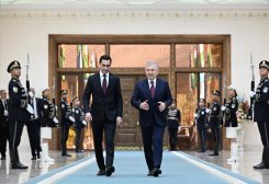 Президенты Туркменистана и Узбекистана обсудили развитие двустороннего сотрудничества
