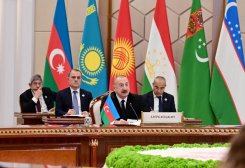 Президент Туркменистана поздравил Президента Азербайджана