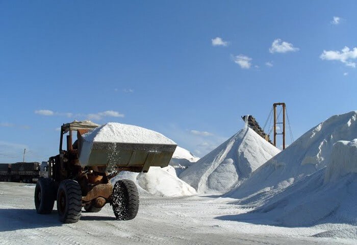 Предприятие «Guwlyduz» на западе Туркменистана выпустило более 48,2 тонн соли