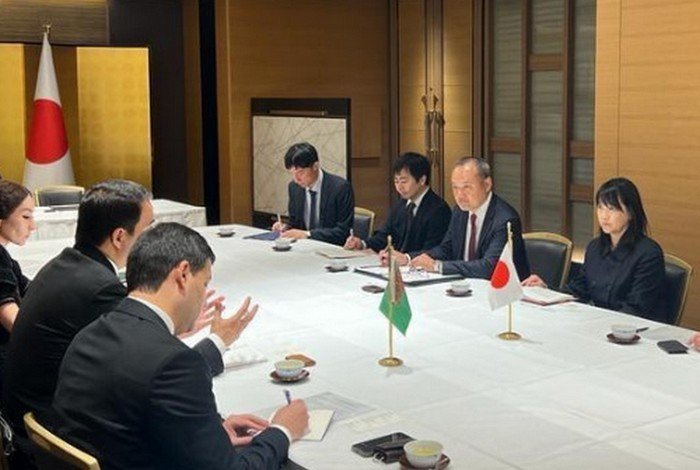 Türkmenhimiýa Devlet Kurumu, Japon şirketleriyle iki anlaşma imzaladı