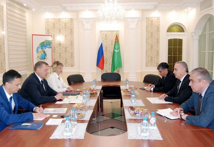 Turkmen, Russian Officials Discuss Construction of Vessels for Turkmenistan