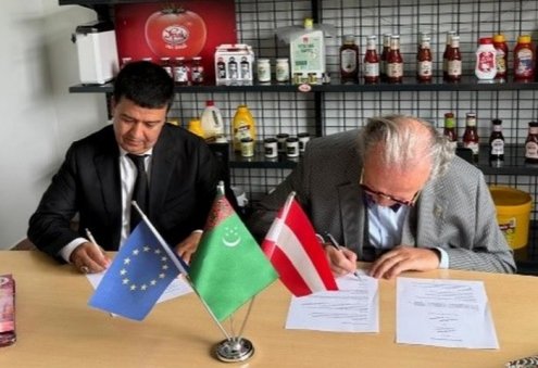 Туркменская и австрийская компании договорились сотрудничать в производстве кетчупа, майонеза