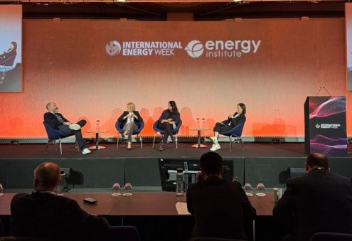 Туркменская делегация представила энергетические проекты инвесторам на форумах в Лондоне