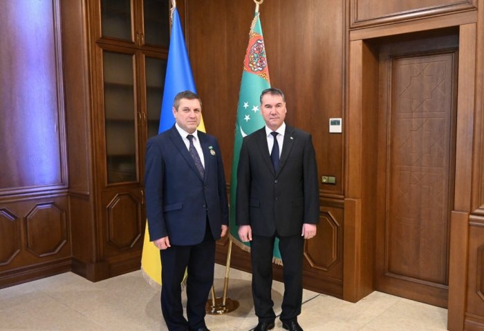 Turkmen Ambassador Meets Laureate of “Magtymguly Pyragynyň 300 Ýyllygyna” Medal