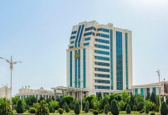 UIET Engages World Bank in Talks for Turkmen Market Investments