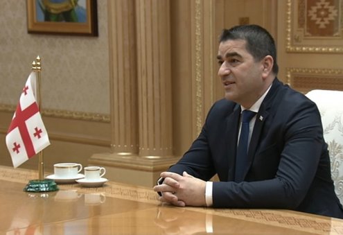 Türkmenistanyň Prezidenti Gruziýanyň Parlamentiniň Başlygyny Aşgabatda geçiriljek halkara foruma çagyrdy