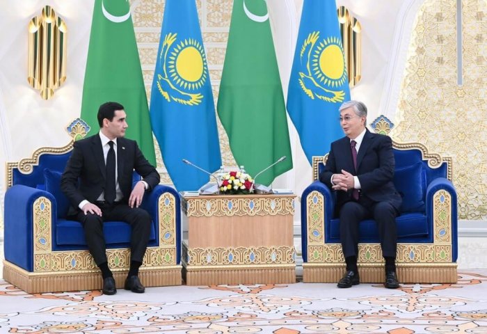 Presidents of Turkmenistan, Kazakhstan Hold Narrow Format Talks