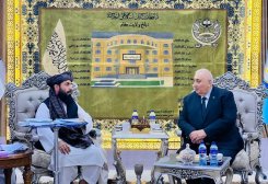 Türkmenistan bilen Owganystan durmuşa geçirilýän iri infrastruktura taslamalary maslahatlaşdy