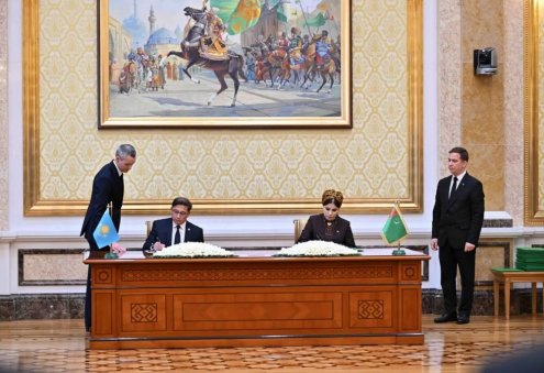 Turkmenistan and Kazakhstan Sign Agreement Package