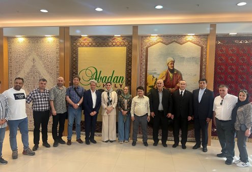 Иранские предприниматели посетили ковровую фабрику Abadan haly