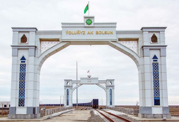 Казахстан увеличит экспорт товаров в Иран через Туркменистан