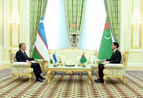 Türkmenistan ve Özbekistan Devlet Başkanları, dar formatta bir görüşme gerçekleştirdiler