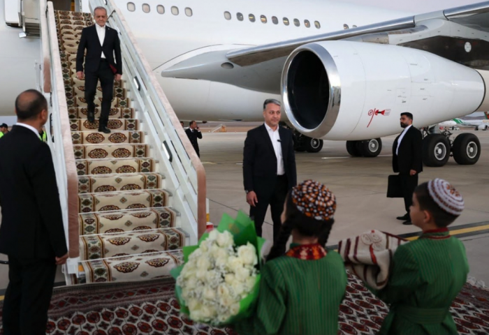 Iranian President Masoud Pezeshkian Arrives in Turkmenistan
