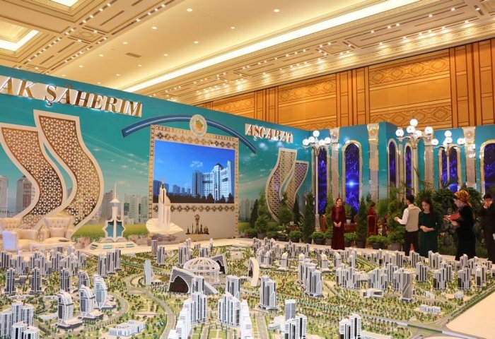 Turkmenistan Kicks Off Exhibition Marking Ashgabat Day