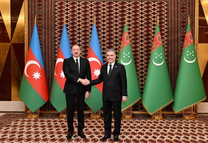 Gurbanguly Berdimuhamedov Meets with Ilham Aliyev in Avaza