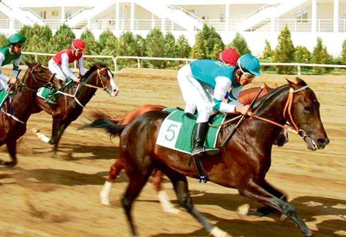 Turkmenistan to Introduce Totalisator Betting on Horse Races