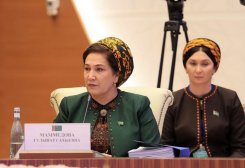 Президент Туркменистана назначил нового хякима города Аркадаг