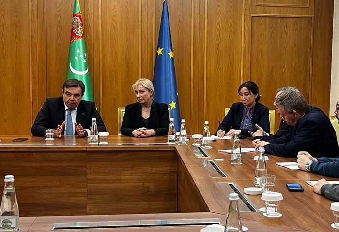 European Commission VP Highlights Turkmenistan as Significant Central Asia Partner