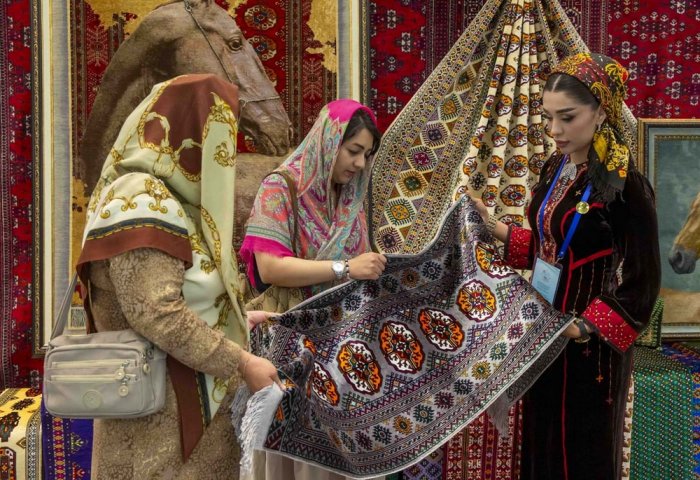 Turkmenistan, Kazakhstan to Open Trade Houses in Ashgabat and Almaty