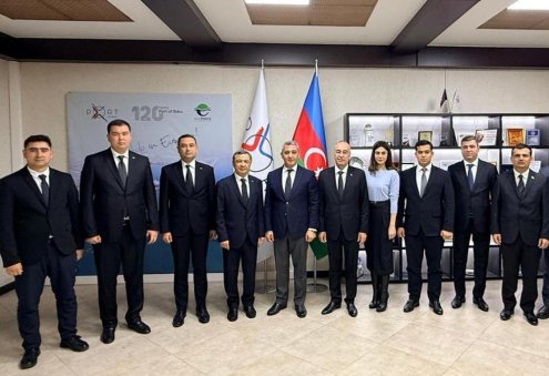 Turkmenistan, Azerbaijan Discuss Caspian-Black Sea Cargo Corridor