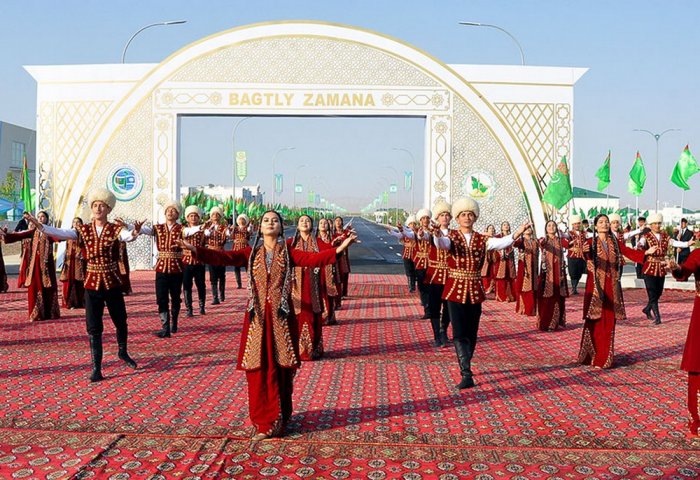 Ahal welaýatynyň Kaka etrabynda täze Bagtly zamana obasy açyldy
