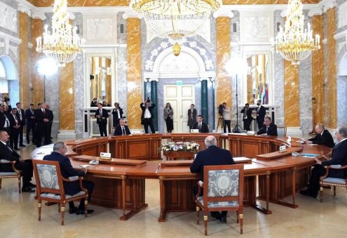 St. Petersburg'da BDT Devlet Başkanlarının resmi olmayan toplantısı gerçekleştirildi