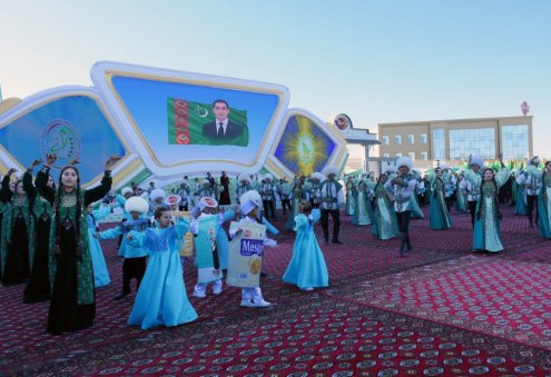 В Туркменистане открылся новый молокоперерабатывающий завод Täze aý