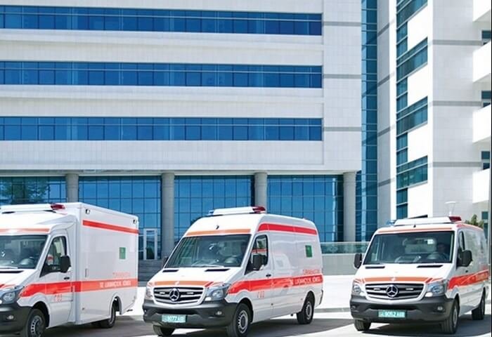 Türkmenistan’ın sağlık kurumlarına 10 adet Mercedes-Benz ambulans aracı tahsis edildi