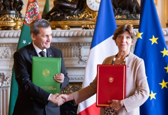 Turkmenistan and France Sign Agenda For Cooperation Between Foreign Ministries