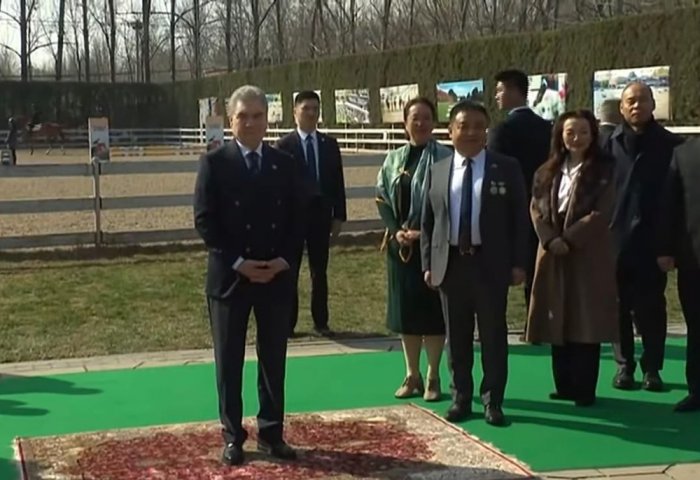 Gurbanguly Berdimuhamedow Hytaýyň “Equuleus” halkara atçylyk toplumyna bardy